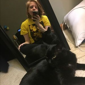 Meet your Posher, Danielle